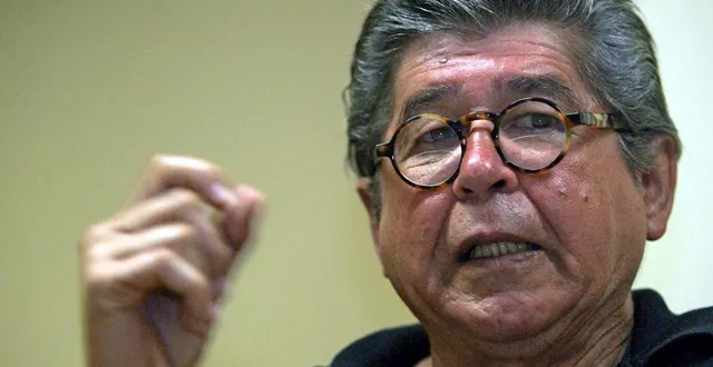 photo  l’écrivain péruvien alfredo bryce echenique, le 12 janvier 2006.  &copy;  eitan abramovich / afp 