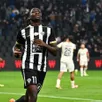 photo  sidiki chérif sous le maillot d’angers sco avant son départ en turquie. 
