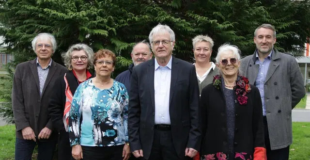 photo  pierre narbonne, bernadette gohier, sylvie montmory, marcel le meut, jacques graveleau (tête de liste demain avrillé avec vous), stéphanie dupeyroux, marie-claude caillaud, et matthieu brandière  &copy;  demain avrillé avec vous 