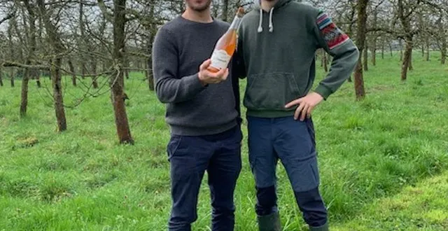 photo  théo et robin lhommeau, heureux de leur médaille d’argent.  &copy;  le maine libre 