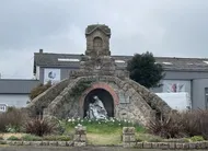 photo  courant 2026, le calvaire situé à la sortie de la commune, sur la rd 202, va retrouver sa croix. 