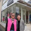 photo delphine gérard (à gauche), responsable de la boutique, reprise par lucie dupuy, quipoursuit son activité à armoire et penderie.