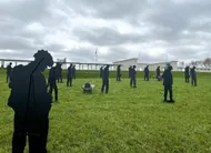 photo  tony winterburn avait aidé les soldats à débarquer sur gold beach lors du débarquement. illustration 