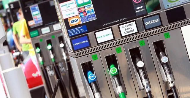 photo  les prix à la pompe ont fortement augmenté.  &copy;  archives mane libre 