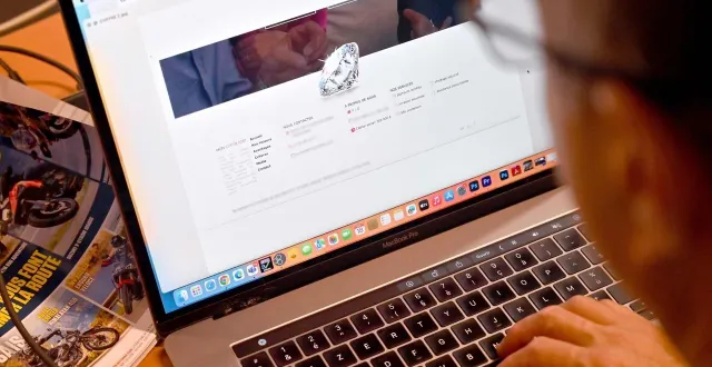 photo  un homme a été victime d’une arnaque sur une fausse plateforme de trading. photo d’illustration.  &copy;  jerome fouquet / archives ouest-france 