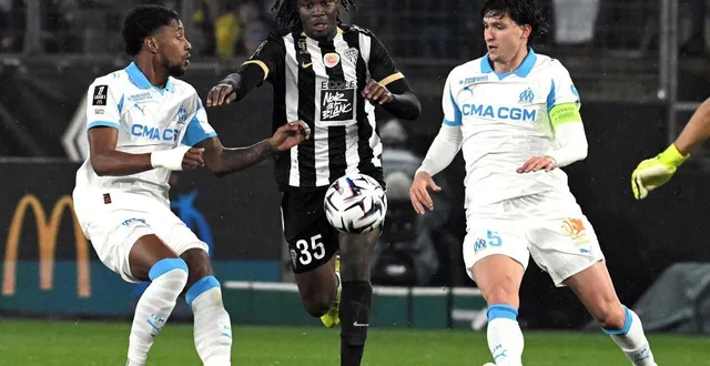 photo  prosper peter a retrouvé ses partenaires d’angers sco à l’entraînement.  &copy;  jérôme fouquet/ouest-france 