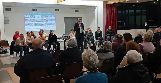 photo  david lagleyze.  &copy;  archives co 