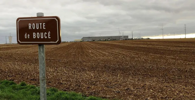 photo  les ambassadeurs souhaitent que le projet actival d’orne 2 entre la rd924 et la plateforme logistique agrial, sorte de terres.  &copy;  archives ouest-france 