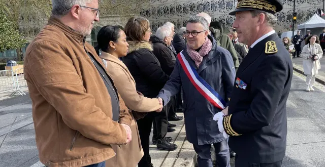 photo  comme ailleurs, une cérémonie nationale d’hommage aux victimes du terrorisme s’est déroulée, à nantes (loire-atlantique), devant les tables mémorielles, ce mercredi 11 mars 2026.  &copy;  ouest-france 