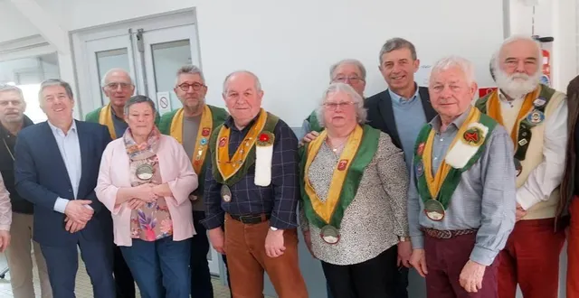 photo  les représentants de la confrérie de la tripière fertoise lors de l’assemblée générale.  &copy;  ouest-france 