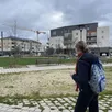 photo la place jacques-chirac se veut être le nouveau cœur battant de la commune d’avrillé.