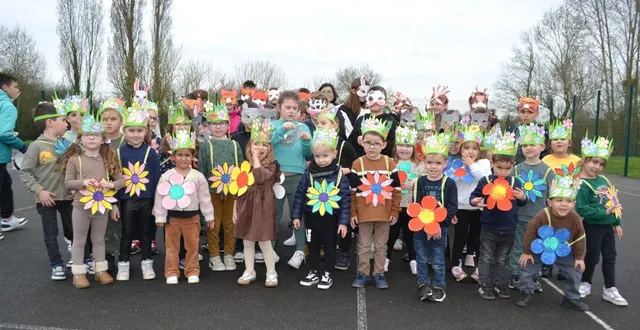photo  les élèves de l’école de bouessay ont fêté le carnaval.  &copy;  le maine libre 