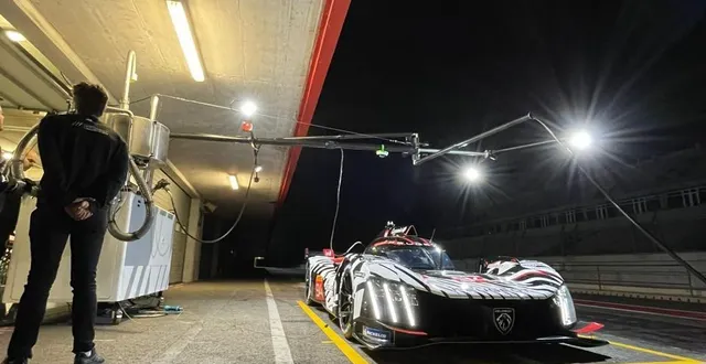 photo  entre découverte du pneu 2026 et rodage de l’équipe, peugeot poursuit sa préparation en endurance lors d’un test de 24 heures à portimão. emmanuel esnault, nouveau team principal, détaille les objectifs de cette séance.  &copy;  ouest-france 