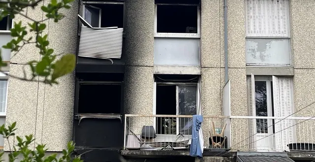 photo  dix-huit pompiers étaient mobilisés pour contenir l’incendie.  &copy;  ouest-france 
