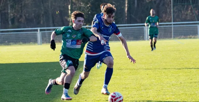 photo  après quinze journées, l’asmt est en tête de la poule f de r3 avec 31 points, deux d’avance sur son dauphin montsûrs.  &copy;  le maine libre 