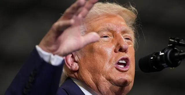 photo  le président donald trump prend la parole sur scène chez verst logistics le 11 mars 2026 à hebron, dans le kentucky.  &copy;  andrew harnik / getty images via afp 