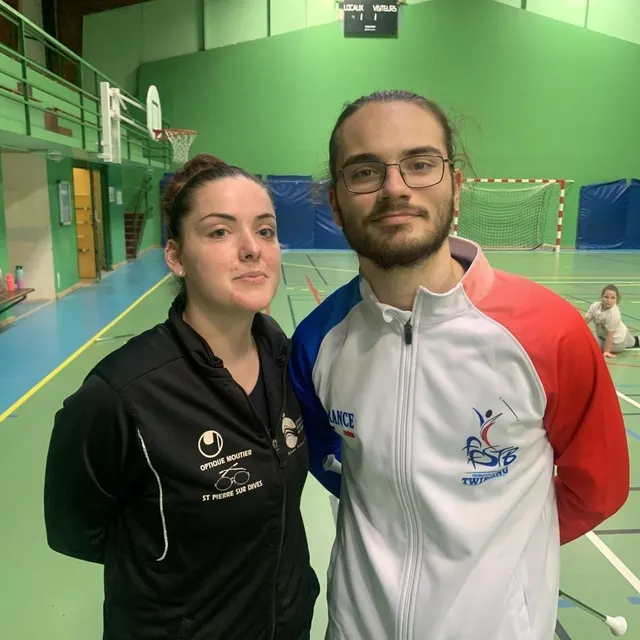 photo tom jourdheuil se prépare pour le championnat d’europe de twirling-bâton. avec son entraîneuse, marion dubreuil.  ©  ouest-france