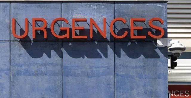 photo  dans un premier temps, le patient à la peau bleutée a été placé sous oxygène, aux urgences.  &copy;  photo d’illustration : syspeo/sipa 