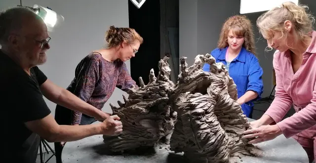 photo  philippe godderidge, sarah lévêque, pauline clermidy et virginie levavasseur, artistes du collectif poudingue, ont participé à leur troisième édition non stop motion à l’école des beaux-arts de cherbourg (manche) en 2025.  &copy;  archives ouest-france 