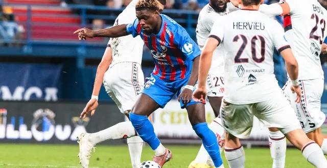 photo  williams mazié, attaquant du sm caen.  &copy;  justin picaud / ouest-france 