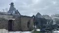 photo  une maison incendiée à donges le 12 mars 2026. 
