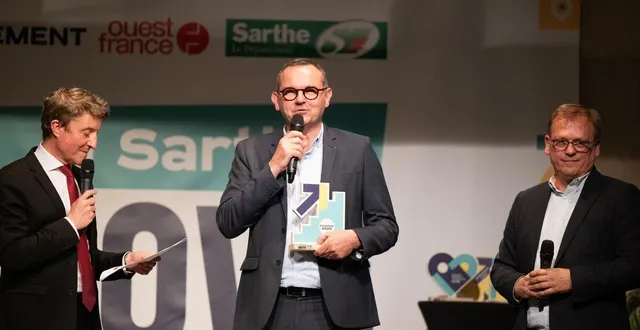 photo  la société manikheir, qui produit des gants en nitrile pour les milieux hospitaliers, pharmaceutiques ou encore l’agroalimentaire, représentée par son directeur gérard heuliez, avait été récompensée du trophée de l’entreprise de l’année lors de la cérémonie de la sarthe innove, en avril 2025.  &copy;  david ademas / ouest-france 