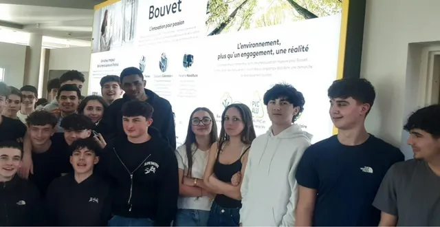 photo  les lycéens ont découvert la multiplicité des tâches pour réaliser des menuiseries et l’importance des machines à commande numérique.  &copy;  ouest-france 