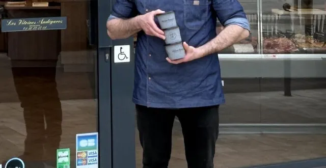 photo  thomas roussel devant son magasin.  &copy;  ouest-france 