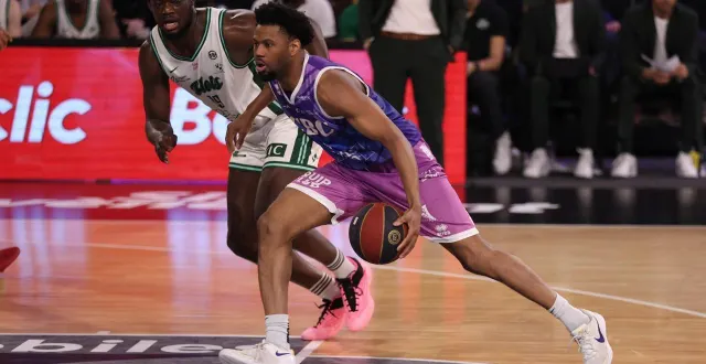 photo  dexter akanno a réussi ses premiers pas caennais face à blois.  &copy;  marc olejnik 