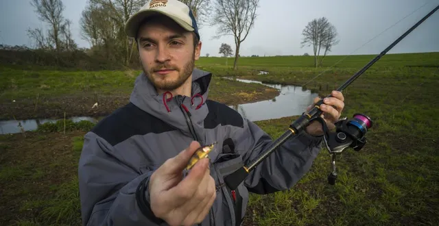photo  chantenay-villedieu, jeudi 5 mars 2026. lucien, 22 ans, est un amoureux de la truite sauvage. il est aussi très attaché à la protection des milieux aquatiques.  &copy;  le maine libre - denis lambert 