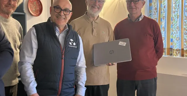 photo  le président de l’association transport solidaire et accompagnement (tsa) de la flèche (sarthe), michel gressant (à droite) a présenté le bilan de l’année 2025. comme chaque année, tous les chiffres sont en hausse pour l’association en développement continu.  &copy;  ouest-france 