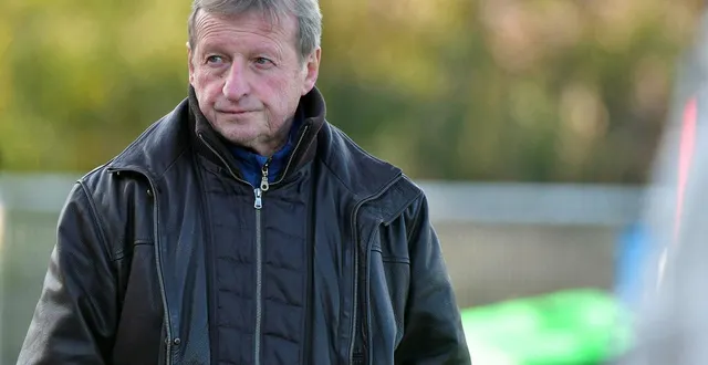 photo  gilbert nasarre n’est plus le président du niort rugby club.  &copy;  co - marie delage 