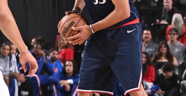 photo  nicolas batum est entré dans un cercle fermé de la nba.  &copy;  getty images via afp 