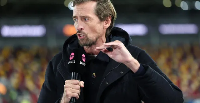 photo  peter crouch est aussi consultant pour la télévision britannique.  &copy;  eddie keogh / getty images via afp 