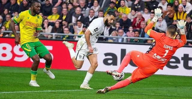 photo  amine sbaï.  &copy;  simon torlotin / ouest-france 