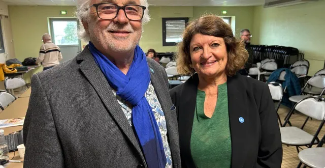 photo  jacques poussard, président de france alzheimer 79 passe la main après quatre ans aux responsabilités, à dominique baudin, de niort.  &copy;  co 