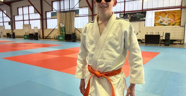 photo  armand bouillé, 12 ans, pratique le judo malgré sa déficience visuelle. il est aussi investi auprès du ministère de la santé pour améliorer le quotidien des personnes en situation de handicap.  &copy;  ouest-france 