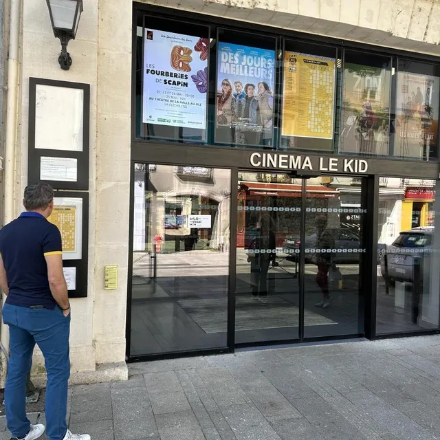 photo au milieu de son festival des cinémas africains, le kid de la flèche propose une découverte de contes africains.  ©  ouest-france