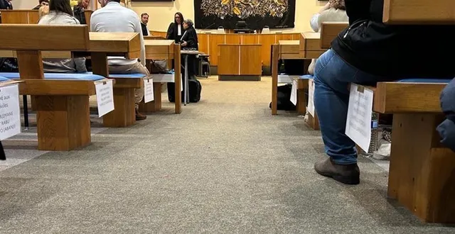 photo  les parties civiles sont nombreuses pour suivre le procès d’al khawad al zine sulaymane, accusé de triple meurtre à angers.  &copy;  ouest-france 