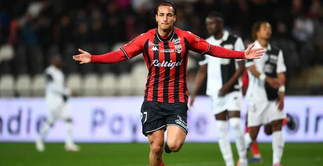 photo  stanislas kielt a été très remuant à la pointe de l’attaque.  &copy;  elsa rancel / ouest-france 