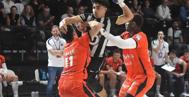 photo  grosjean a inscrit 4 buts.  &copy;  co michel durigneux 