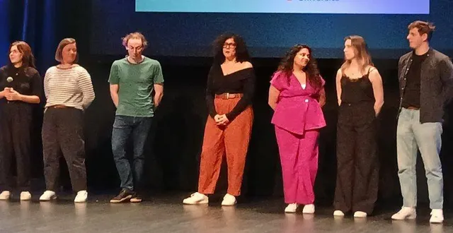 photo  les sept doctorants participants au concours ma thèse en 180 secondes. de gauche à droite : amandine passin, aurélie trottin-neiger, étienne chèvremont, mariem ben romdhane, kate mungroo, elisa rek et adrien delanoë.  &copy;  ouest-france 