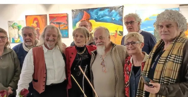 photo  philippe brasseur et claire laloux ont réuni une dizaine d’artistes en avant-première de la prochaine exposition initiée par michel siette qui se tiendra en avril.  &copy;  co 