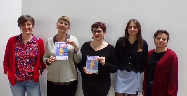 photo  les représentantes des différents services, qui seront aussi intervenantes sur certaines animations, présentent l’événement communautaire senior, et alors ?.  &copy;  le maine libre 