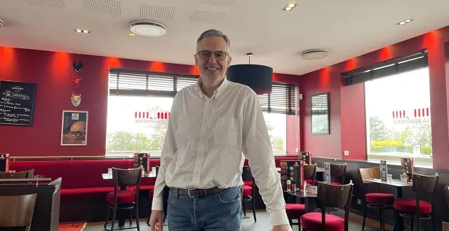 photo  guillaume gronnier, 54 ans, a derrière lui une longue carrière dans le secteur de la distribution alimentaire au sein de nombreuses grandes sociétés comme auchan, pomona, pro à pro, france frais ou encore métro.  &copy;  ouest-france 