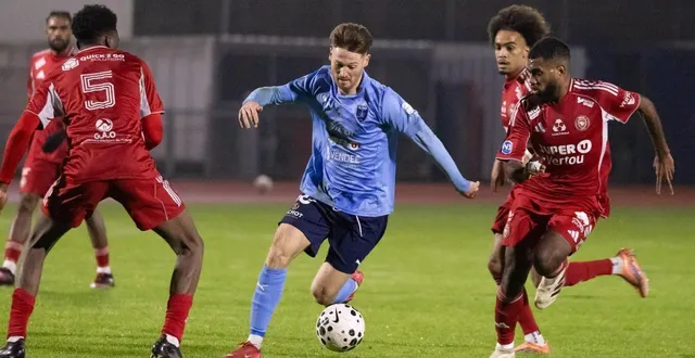 photo  axel dabin et les sablais ont contrarié les tourangeaux.  &copy;  guillaume colter 