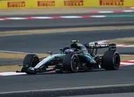 photo  kimi antonelli a remporté le gp de chine. 