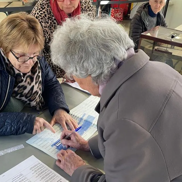 Le vote se poursuit jusqu'à 18h dans les bureaux comme ici à La Flèche. Photo Le Maine Libre photo le vote se poursuit jusqu'à 18h dans les bureaux comme ici à la flèche. © photo le maine libre