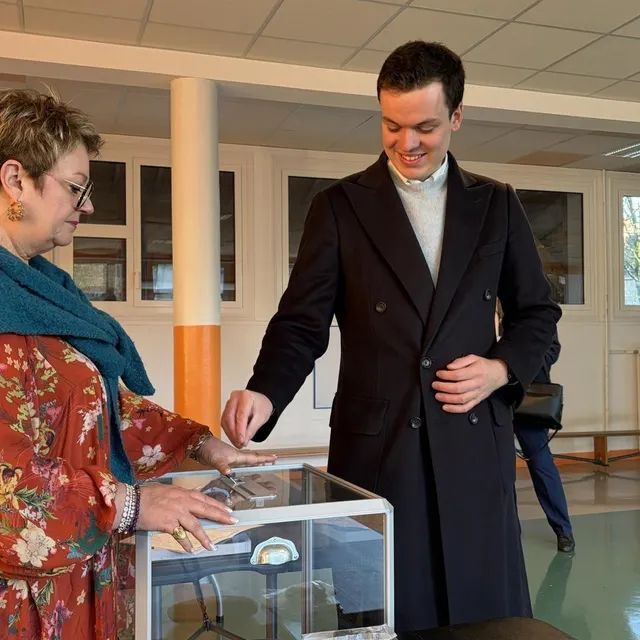 Oscar Piloquet, candidat RN à Alençon, a voté dès 8 h. Ouest-France photo oscar piloquet, candidat rn à alençon, a voté dès 8 h. © ouest-france