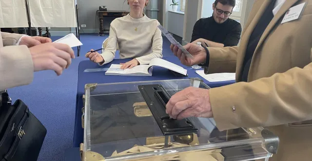 photo  à 17 h, le taux de participation en maine-et-loire s’élève à 53,50 %.  &copy;  ouest-france 